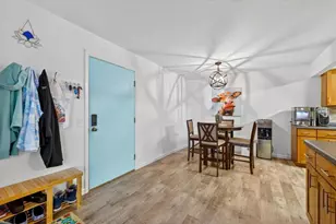 1426 Wheeler Ct, Madison, WI 53704 - Photo 7