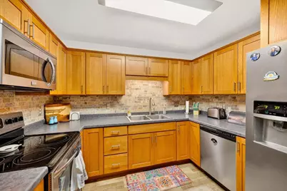 1426 Wheeler Court #D, Madison, WI 53704 - Photo 5