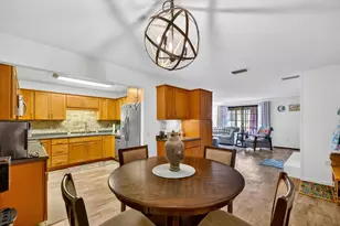 1426 Wheeler Ct, Madison, WI 53704 - Photo 9