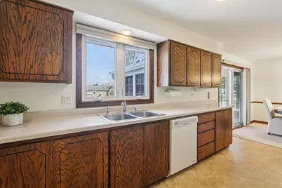 400 Raymond Road, Waunakee, WI 53597 - Photo 17