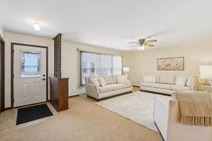 400 Raymond Rd, Waunakee, WI 53597 - Photo 3