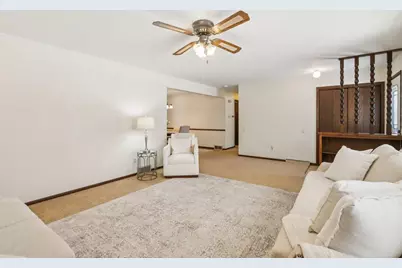 400 Raymond Road, Waunakee, WI 53597 - Photo 7