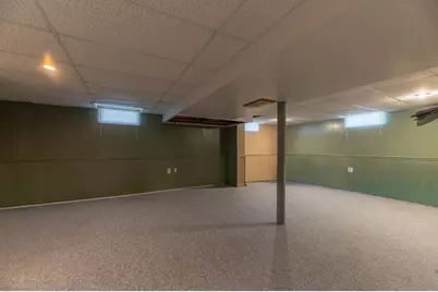 1530 S Oakhill Avenue, Janesville, WI 53546 - Photo 9