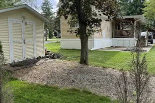 414 Skyline Dr, Edgerton, WI 53534 - Photo 3