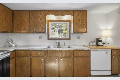 4615 Maher Avenue, Madison, WI 53716 - Photo 11