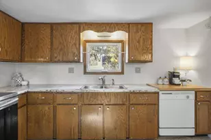 4615 Maher Ave, Madison, WI 53716 - Photo 11