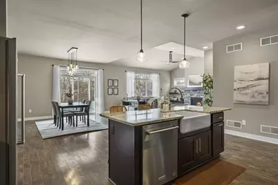 402 Burnt Sienna Drive, Middleton, WI 53562 - Photo 13