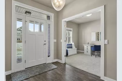 402 Burnt Sienna Drive, Middleton, WI 53562 - Photo 5