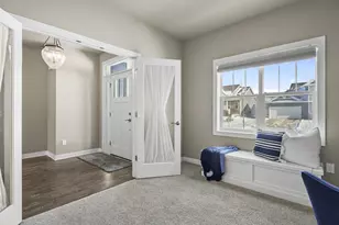 402 Burnt Sienna Dr, Middleton, WI 53562 - Photo 7