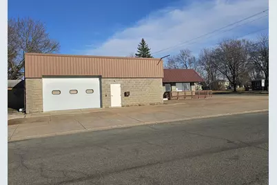 321 W Clifton Street, Tomah, WI 54660 - Photo 3