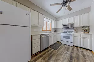 262 Ba-Wood Ln, Janesville, WI 53545 - Photo 5