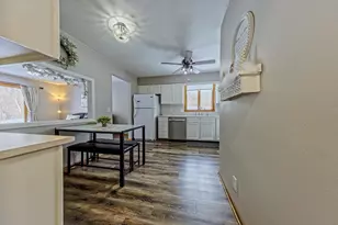 262 Ba-Wood Ln, Janesville, WI 53545 - Photo 3