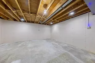 262 Ba-Wood Ln, Janesville, WI 53545 - Photo 21