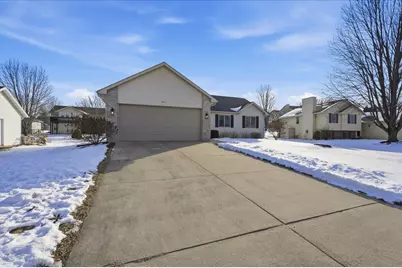 1355 Gray Hawk Way, Sun Prairie, WI 53590 - Photo 3