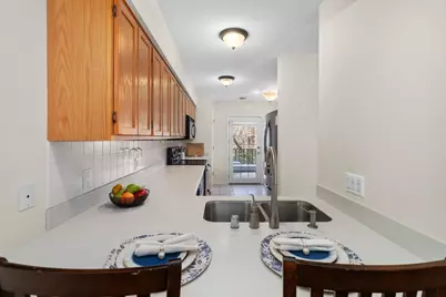 141 S Franklin Street, Madison, WI 53703 - Photo 5