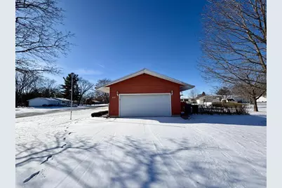 207 Cedar Avenue, Brodhead, WI 53520 - Photo 3