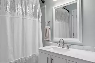 3282 Stonecreek Dr, Madison, WI 53719 - Photo 11