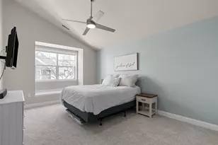 3282 Stonecreek Dr, Madison, WI 53719 - Photo 11