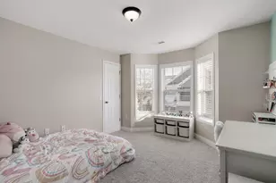 3282 Stonecreek Dr, Madison, WI 53719 - Photo 15