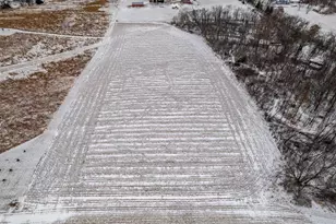 5101 S Johnson Rd, Beloit, WI 53511 - Photo 9