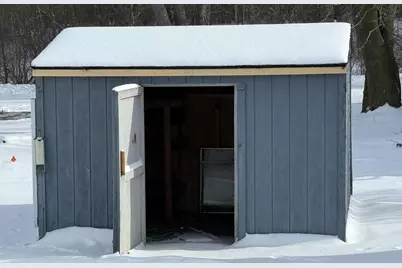 301 E Commerce Boulevard #45, Slinger, WI 53086 - Photo 9