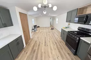 301 E Commerce Blvd, Slinger, WI 53086 - Photo 3