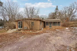 N6744 Blackhawk Rd, Portage, WI 53901 - Photo 5