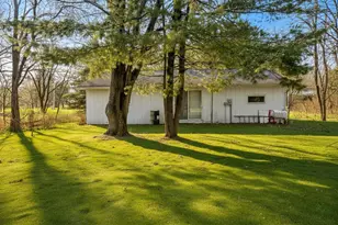 702 W 1st St, Necedah, WI 54646 - Photo 5