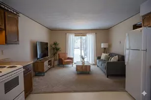 702 W 1st St, Necedah, WI 54646 - Photo 7