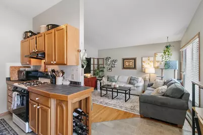 400-402 Estate Lane, Stoughton, WI 53589 - Photo 9