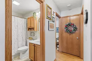 400-402 Estate Ln, Stoughton, WI 53589 - Photo 17