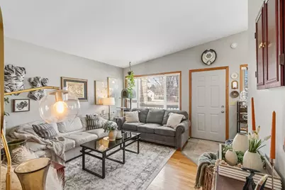 400-402 Estate Lane, Stoughton, WI 53589 - Photo 11