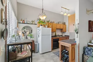 400-402 Estate Ln, Stoughton, WI 53589 - Photo 3