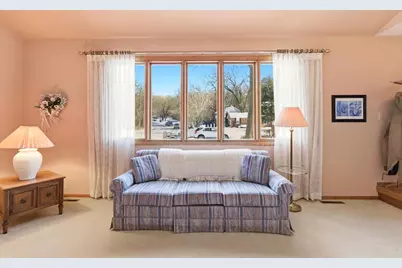 816 Woodview Drive, Sun Prairie, WI 53590 - Photo 13