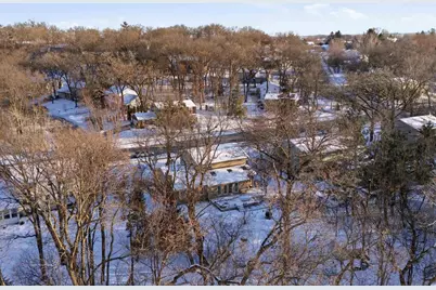 816 Woodview Drive, Sun Prairie, WI 53590 - Photo 5