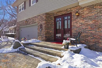 816 Woodview Drive, Sun Prairie, WI 53590 - Photo 7