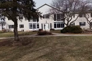 1518 Golf View Rd, Madison, WI 53704 - Photo 7