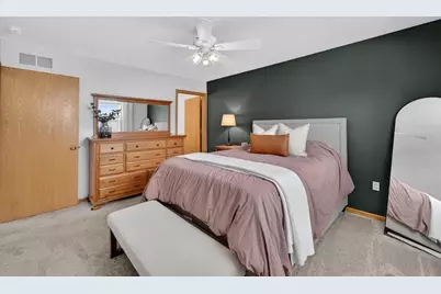 5475 Quarry Hill Drive, Fitchburg, WI 53711 - Photo 15