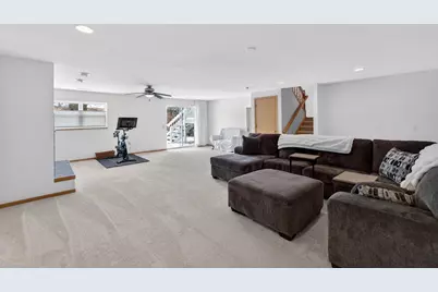 5475 Quarry Hill Drive, Fitchburg, WI 53711 - Photo 25