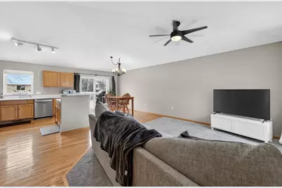 5475 Quarry Hill Drive, Fitchburg, WI 53711 - Photo 7