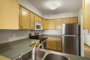 928 Hemlock Dr, Verona, WI 53593 - Photo 11