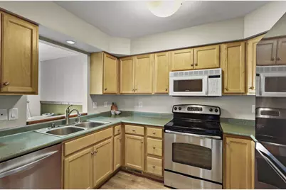 928 Hemlock Drive, Verona, WI 53593 - Photo 9