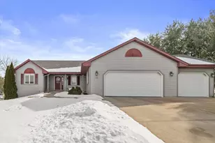1523 Lena Ln, Fort Atkinson, WI 53538 - Photo 7