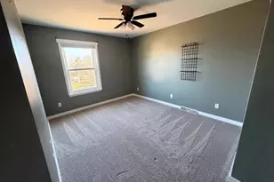 237 Royal Ridge Dr, Oconomowoc, WI 53066 - Photo 17