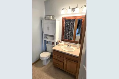 237 Royal Ridge Drive, Oconomowoc, WI 53066 - Photo 21