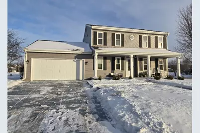 237 Royal Ridge Drive, Oconomowoc, WI 53066 - Photo 1