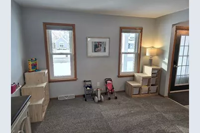 237 Royal Ridge Drive, Oconomowoc, WI 53066 - Photo 13