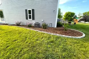 237 Royal Ridge Dr, Oconomowoc, WI 53066 - Photo 29