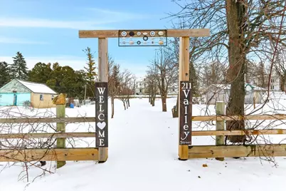 211 Valley Street, Horicon, WI 53032 - Photo 79