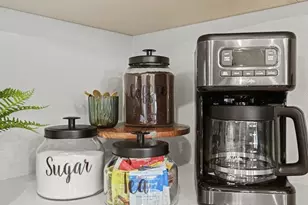 6090 Rattman Rd, Madison, WI 53718 - Photo 7